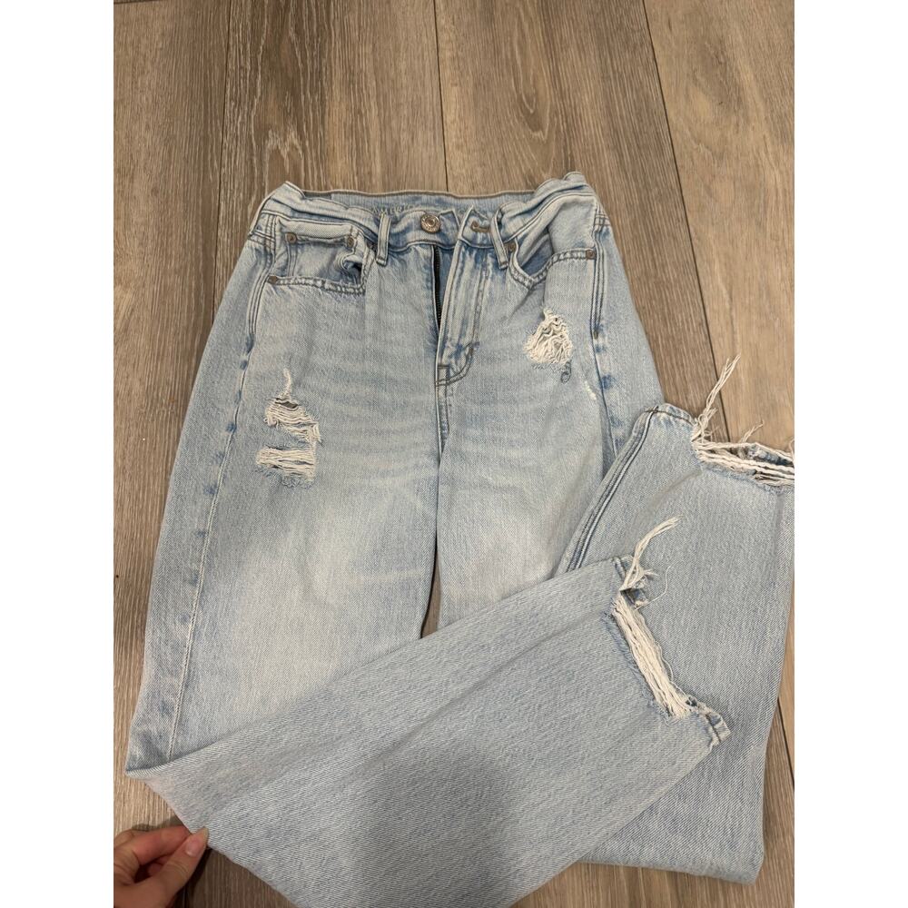 American Eagle High Rise 90's BF jeans - Picture 4 of 10